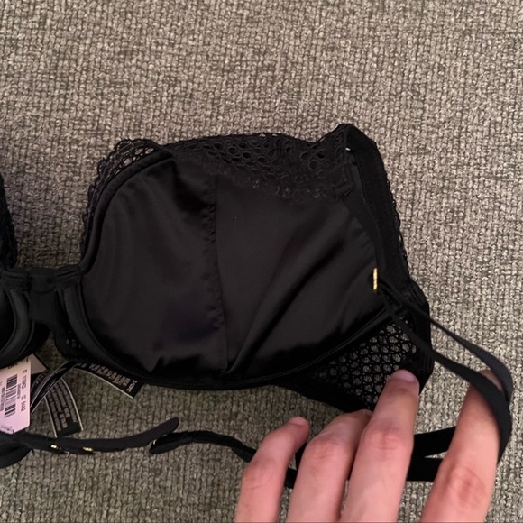 Bra by Victoria’s Secret - Picture 7 of 9